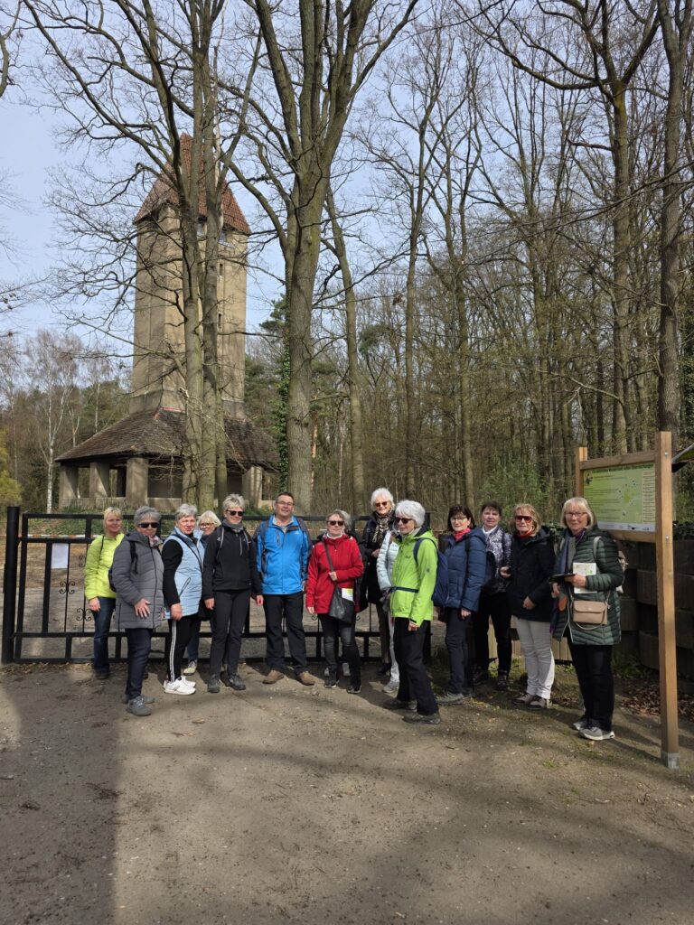 Eindrücke von der April-Wanderung auf dem Gartenrundwanderweg in Altenburg
