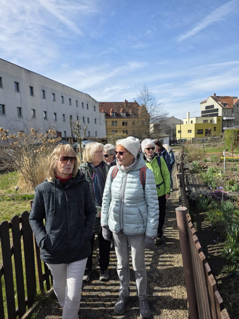 Eindrücke von der April-Wanderung auf dem Gartenrundwanderweg in Altenburg