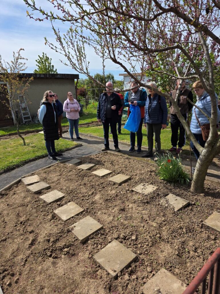 Führungen auf den Gartenrundwanderweg Altenburg Ende April 2026